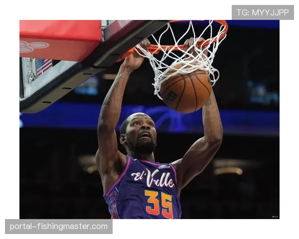 第三节风云突变，尼克斯一波17-2攻击波源自多次成功防守反击